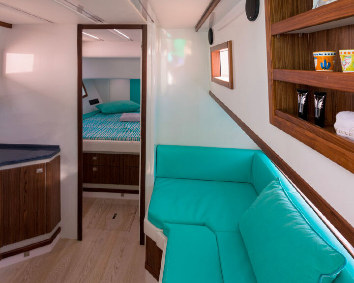 Sweet Life Allure 38 | Luxury Boats Positano