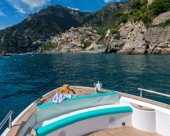 Sweet Life Allure 38 | Luxury Boats Positano